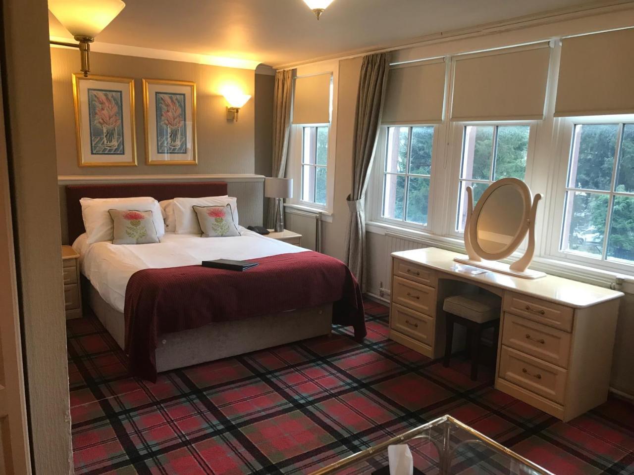 Kirkhouse Inn Strathblane Exteriör bild